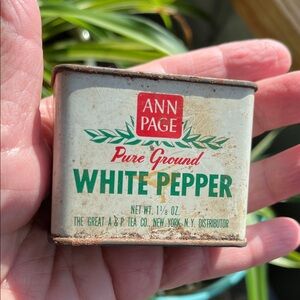 Vtg ANN PAGE Pure Ground WHITE PEPPER Tin A&P Tea Co 1 1/8oz Advertising